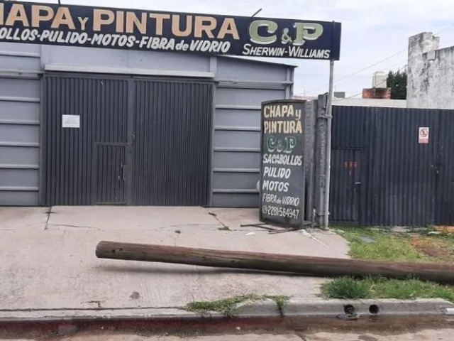 Azul: un poste golpe� su cabeza y muri�